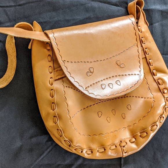 Acorn embossed leather purse - Picture 2 of 9